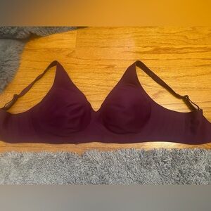 LIKE NEW KNIX revolution bra in berry size medium